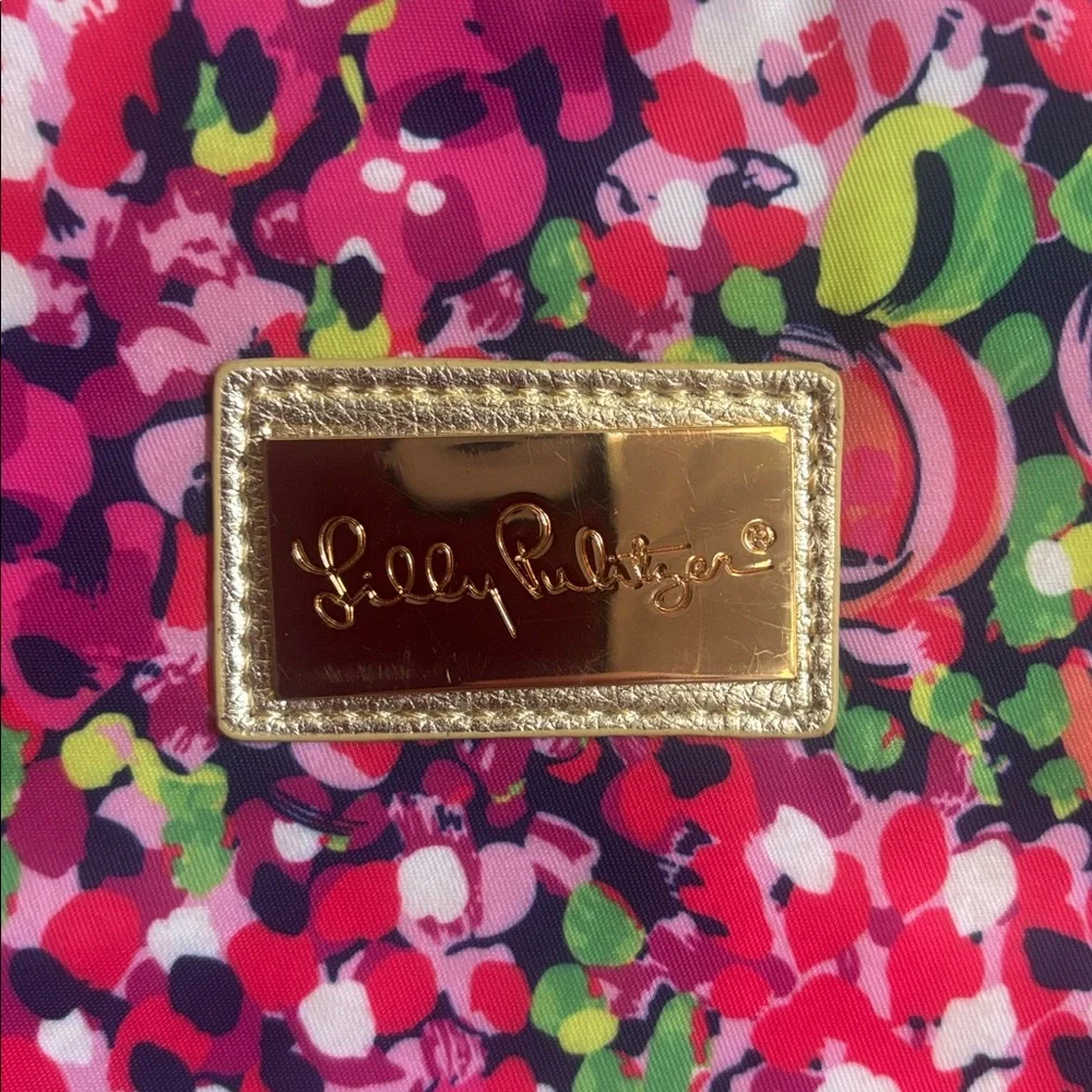 Lilly Pulitzer Agenda Folio in the Wild floral Confetti pattern